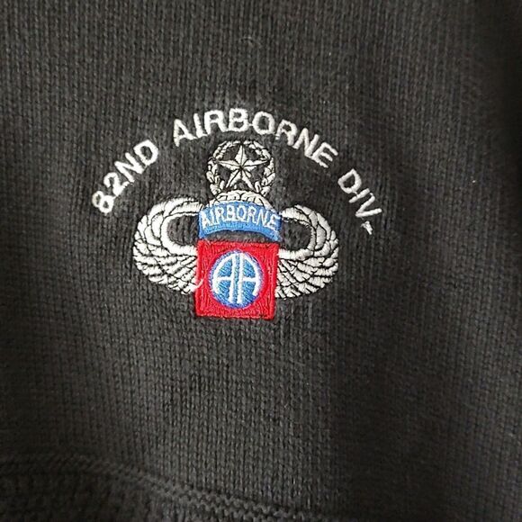 82nd Airborne division United States Army black sweater by Andrew Rohan   Sz L - Picture 2 of 5